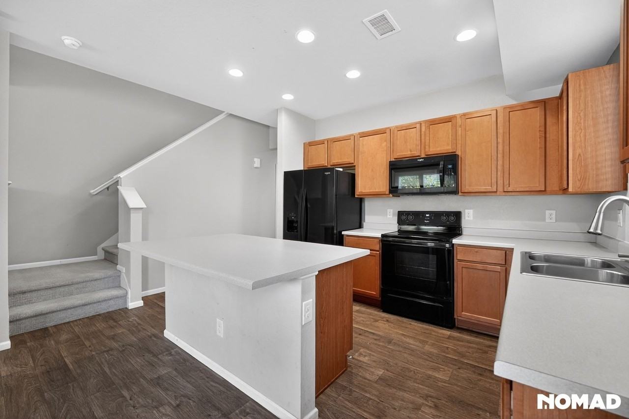 16041 E Elk Dr - Photo 5 of 33