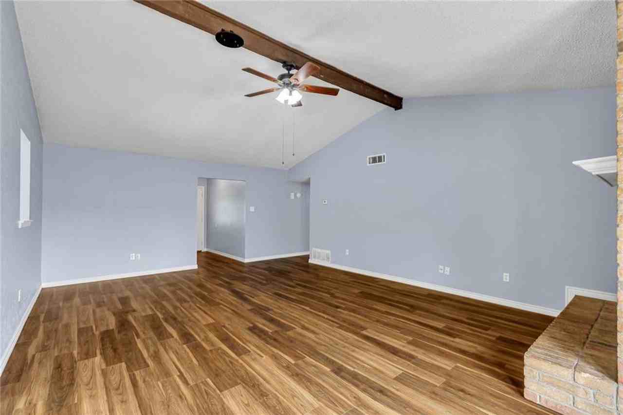 7221 Misty Meadow Dr S - Photo 6 of 26