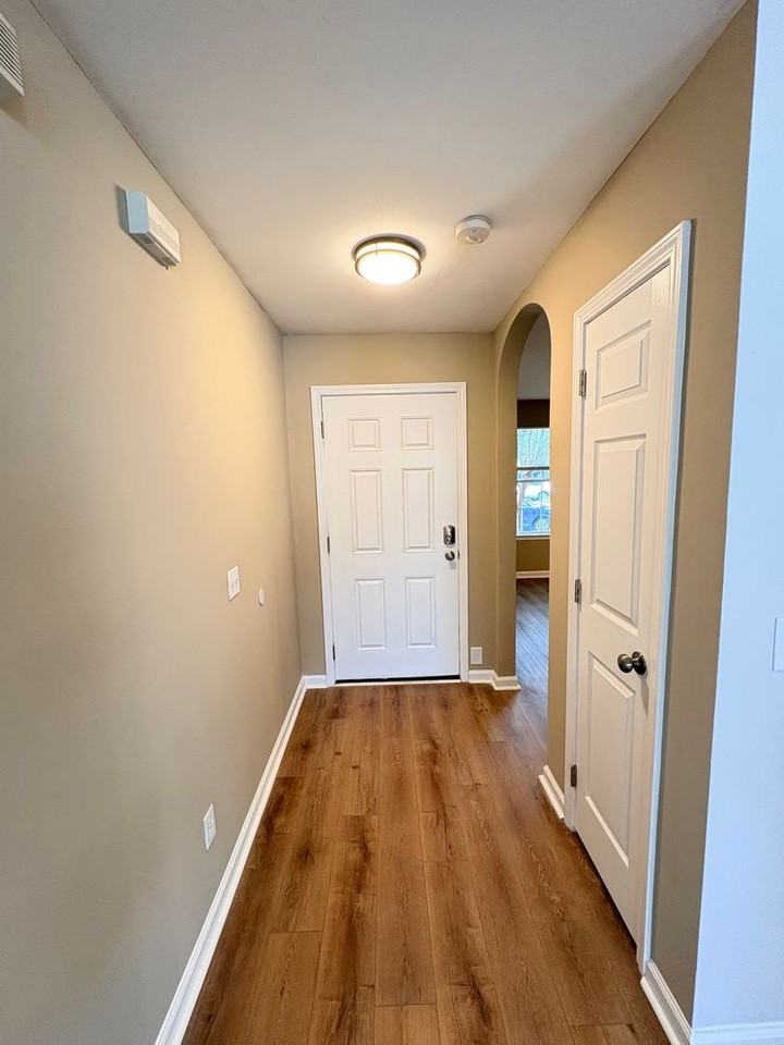 239 Station Mill Blvd - Photo 3 of 33