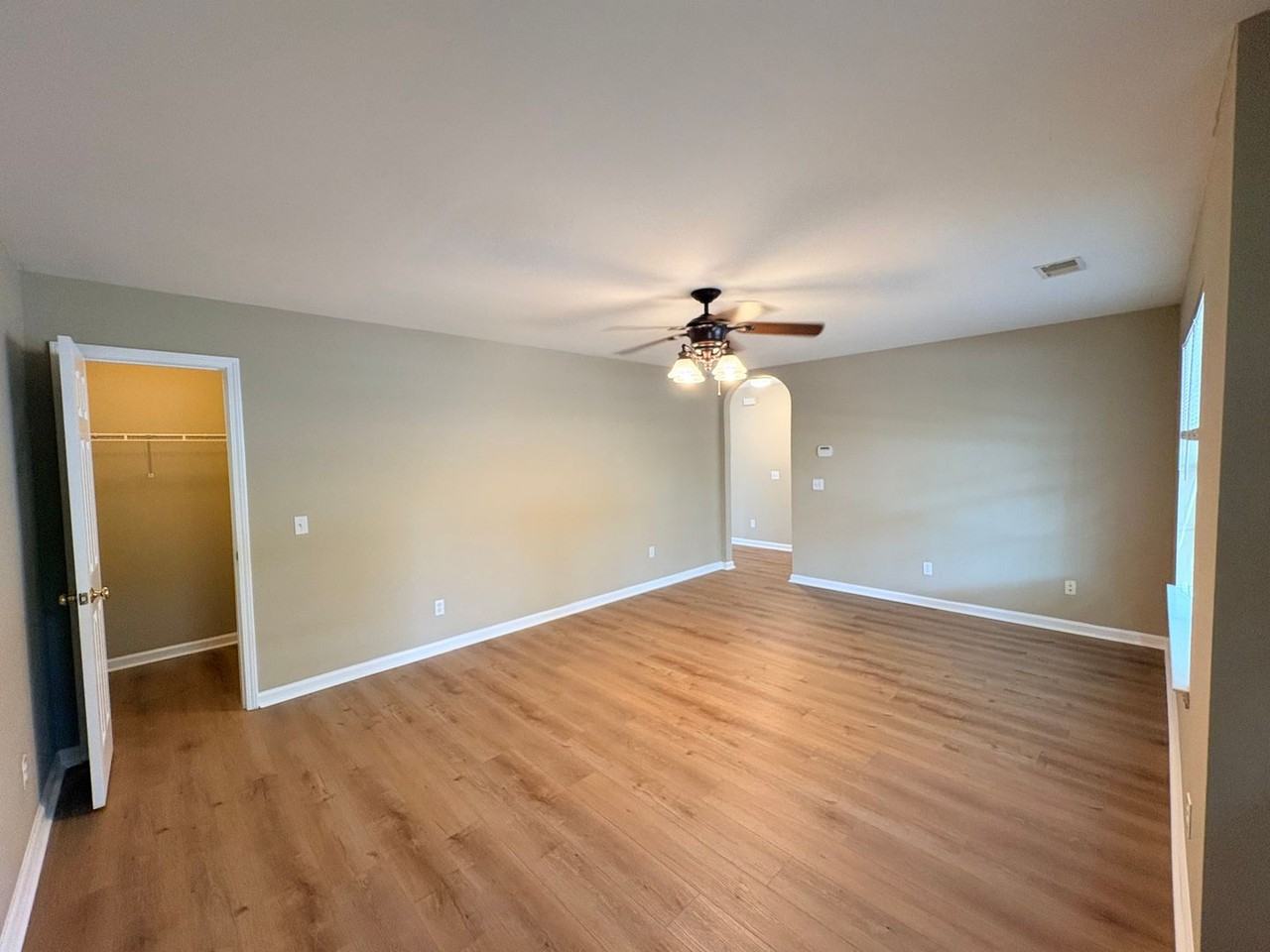 239 Station Mill Blvd - Photo 5 of 33