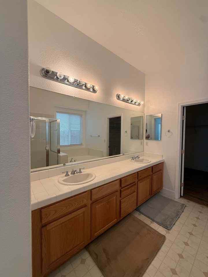 10410 Danichris Way - Photo 7 of 16