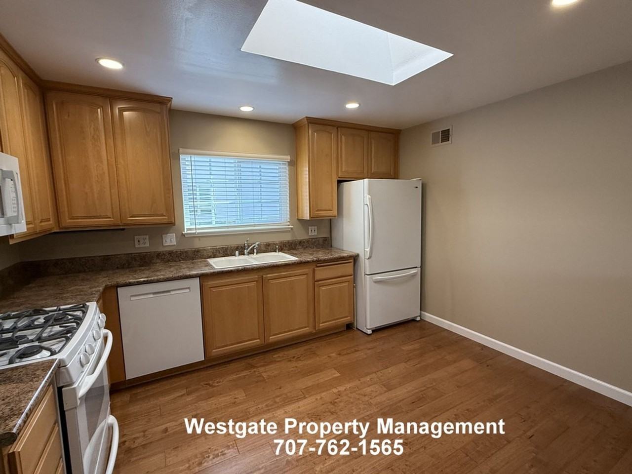 1278 Pacific Ave - Photo 2 of 18