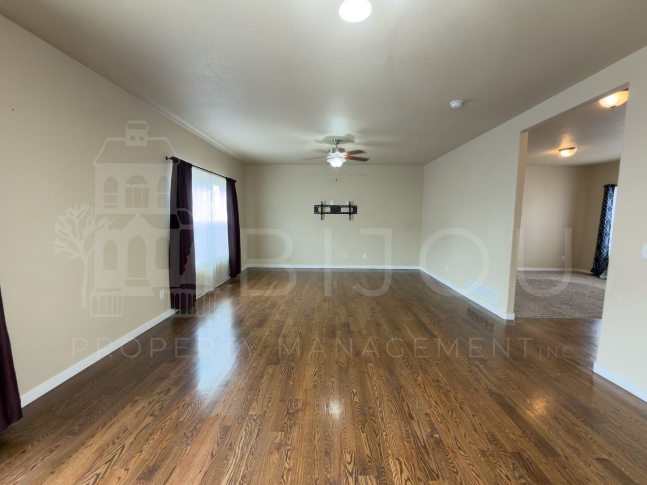 7356 Big Prairie Ct - Photo 4 of 22
