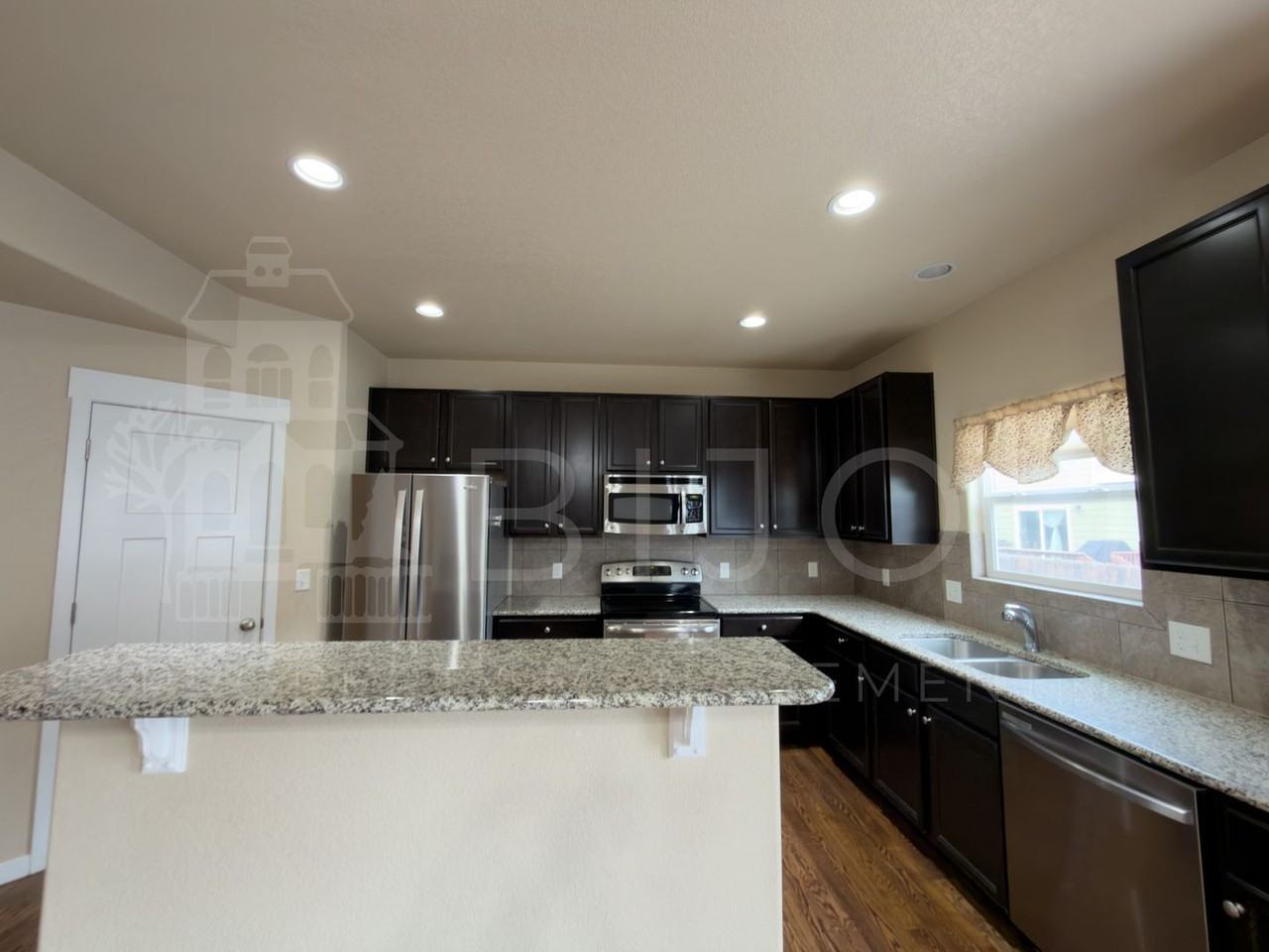 7356 Big Prairie Ct - Photo 6 of 22