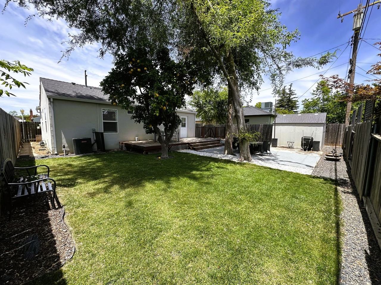 3431 58th St - Photo 4 of 18