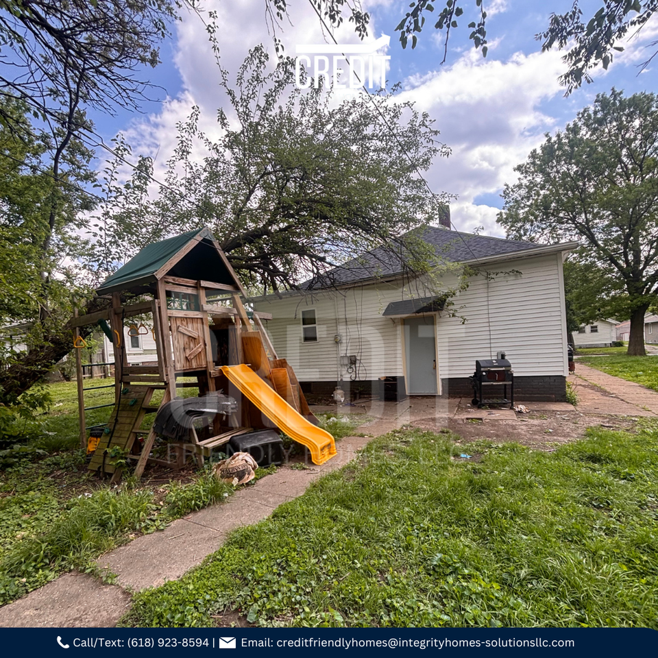 1434 E Hickory St - Photo 3 of 10