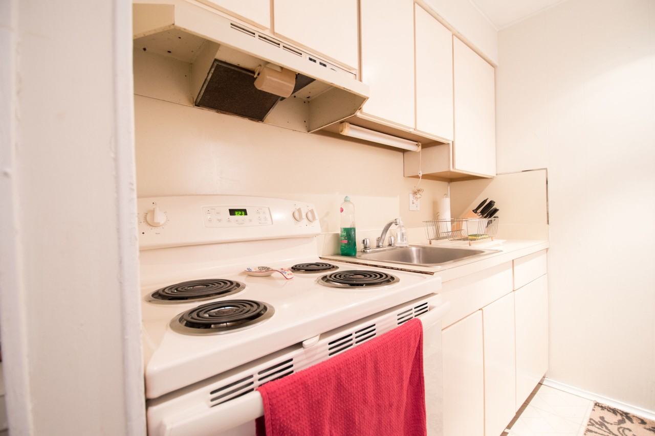 120 Lanark Rd #2 - Photo 6 of 10