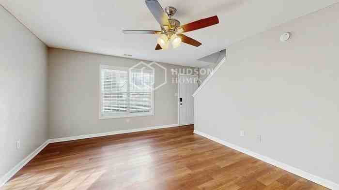 6940 Red Bone Way - Photo 3 of 28