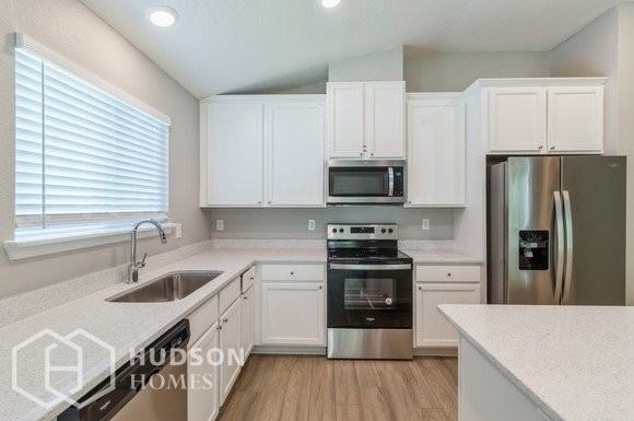 6407 Timber Cove Ct - Photo 3 of 17