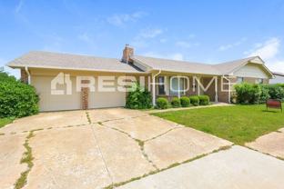 504 N Avery Dr - Photo 1 of 1