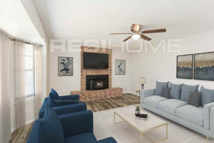 504 N Avery Dr - Photo 4 of 17