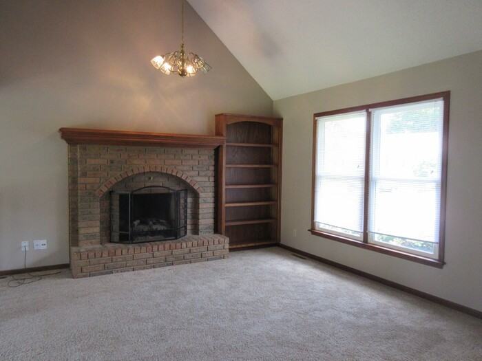 208 208 Northwest 101 Street - Photo 2 of 13