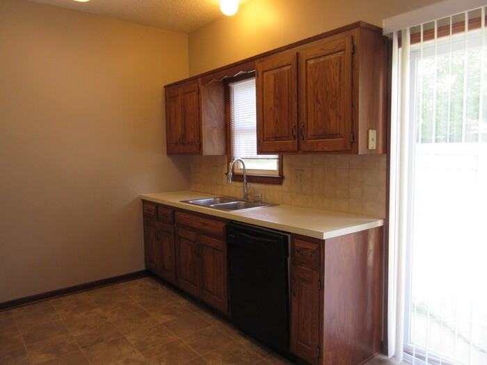 208 208 Northwest 101 Street - Photo 3 of 13
