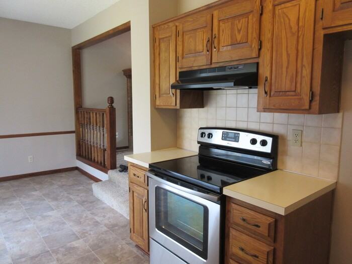 208 208 Northwest 101 Street - Photo 5 of 13