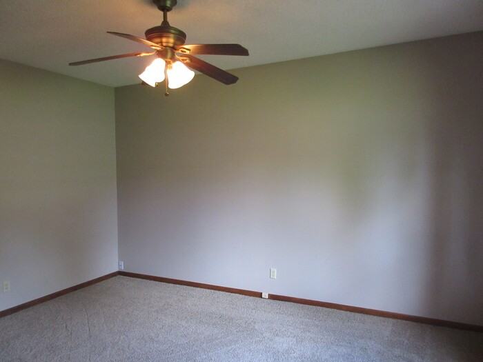 208 208 Northwest 101 Street - Photo 7 of 13