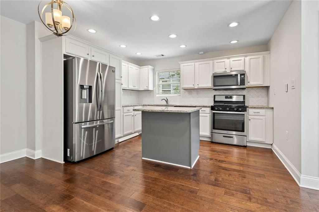 2952 Palm Dr - Photo 2 of 29