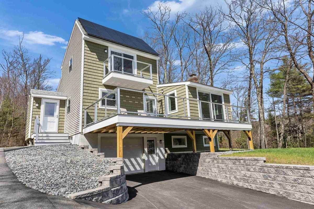 493 Breed Rd - Photo 2 of 50