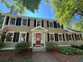 featured image of 59 Middle Dunstable Rd