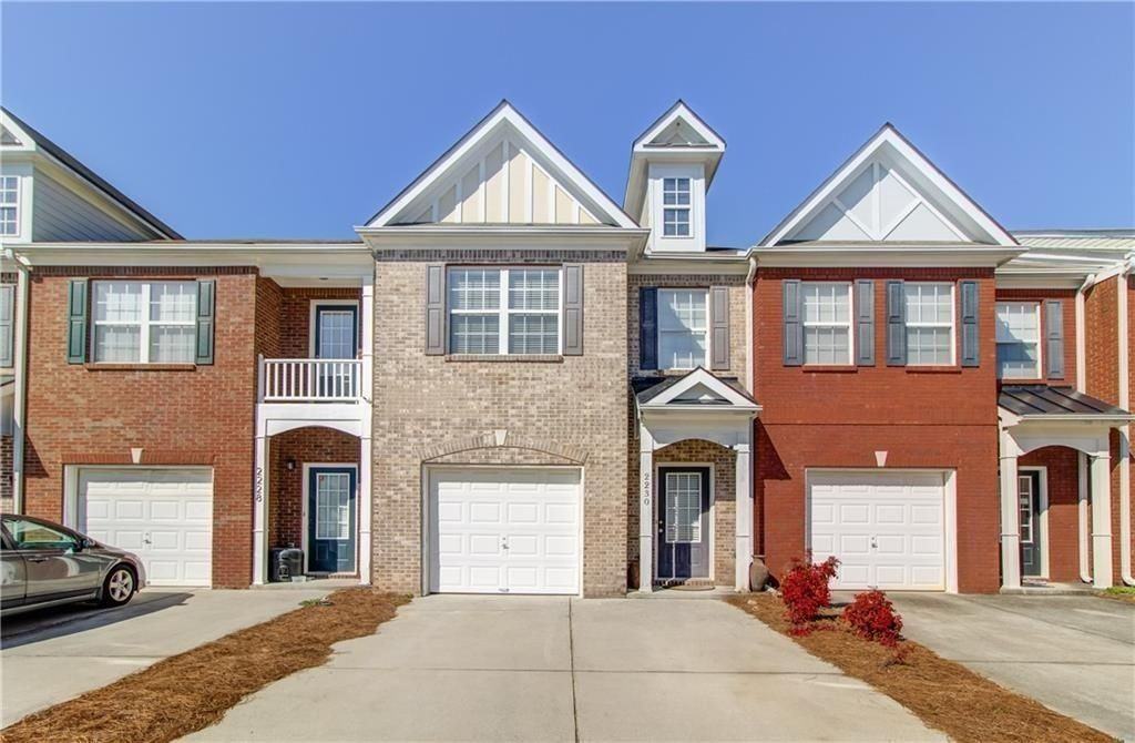 2230 Hawks Bluff Trl - Photo 3 of 25