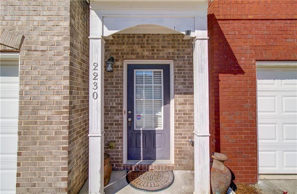 2230 Hawks Bluff Trl - Photo 4 of 25
