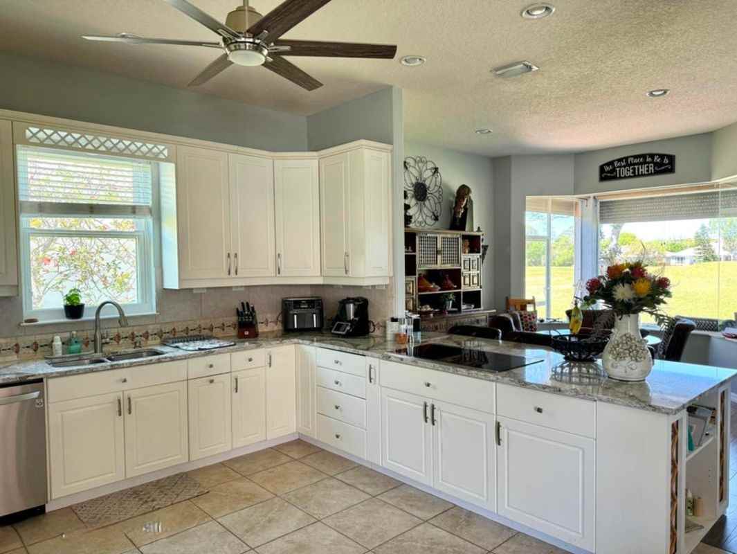 8006 Bradwick Way - Photo 3 of 6