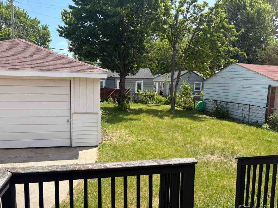 11430 Lenore - Photo 4 of 5