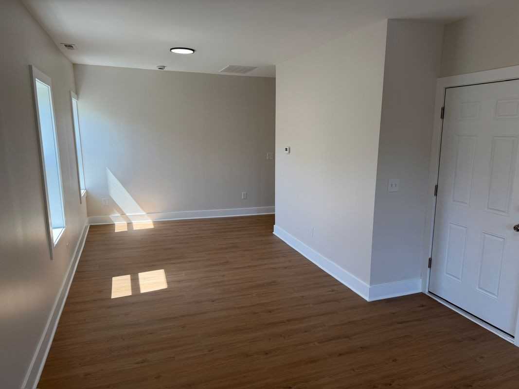 202 Vermont St - Photo 6 of 18