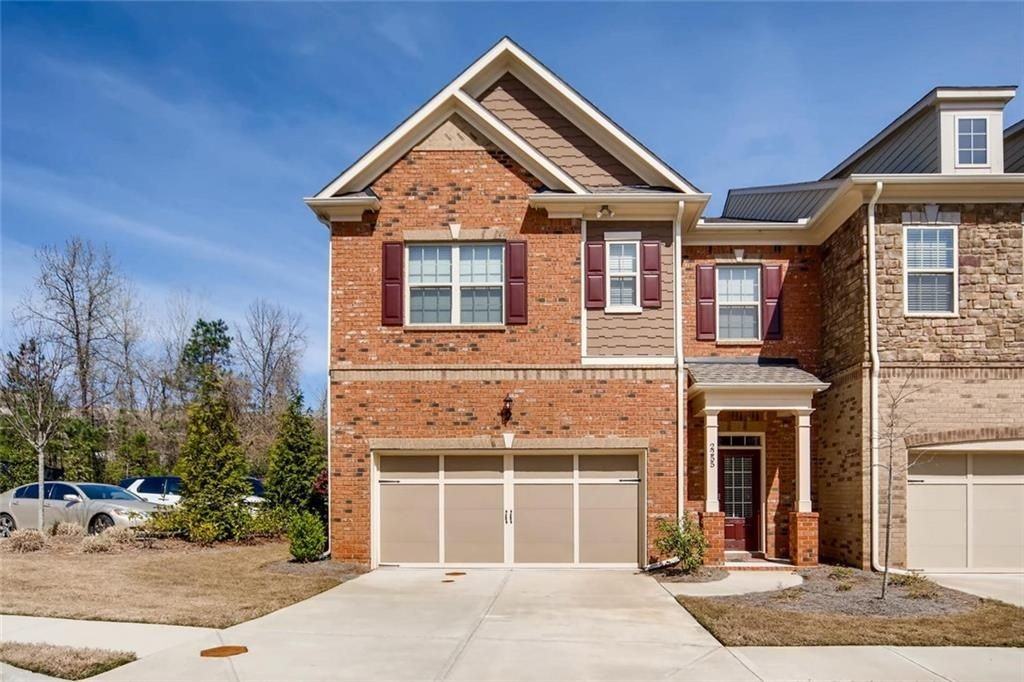 2255 Emerald Sky Dr