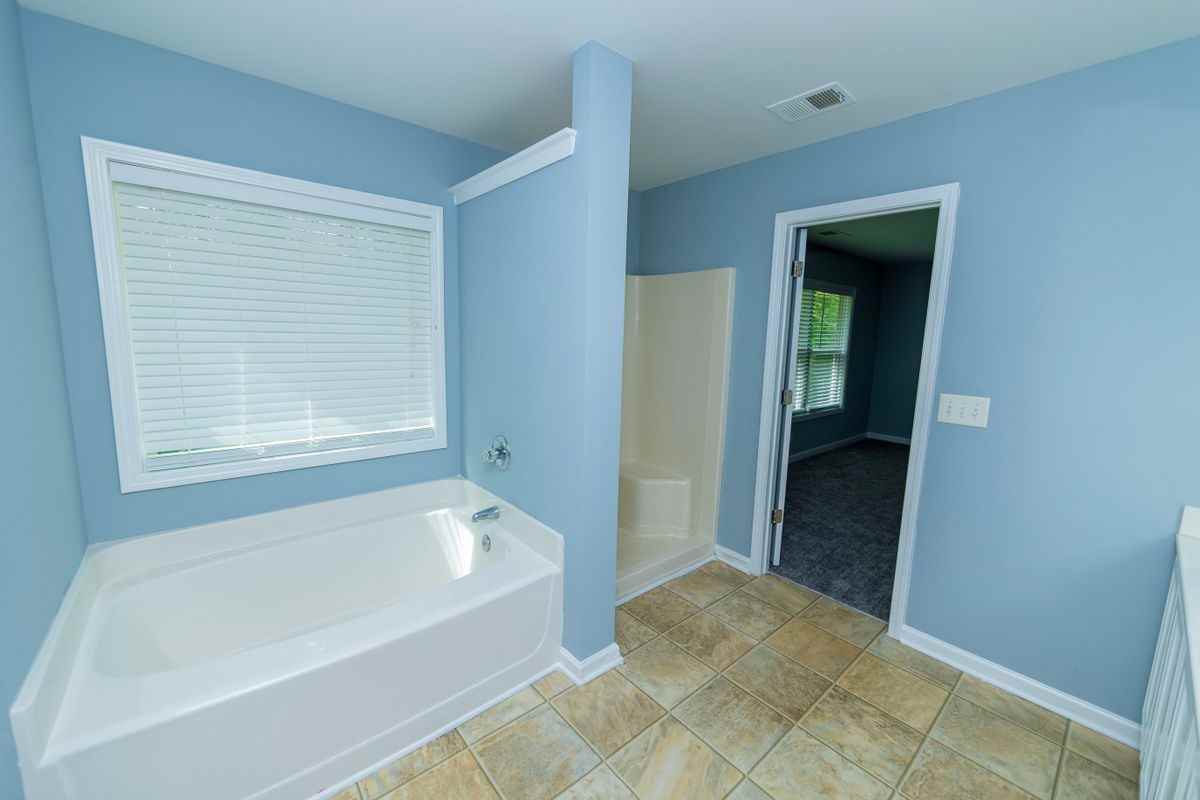 5815 Weddington Dr - Photo 4 of 44