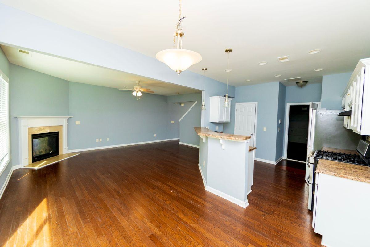 5815 Weddington Dr - Photo 6 of 44