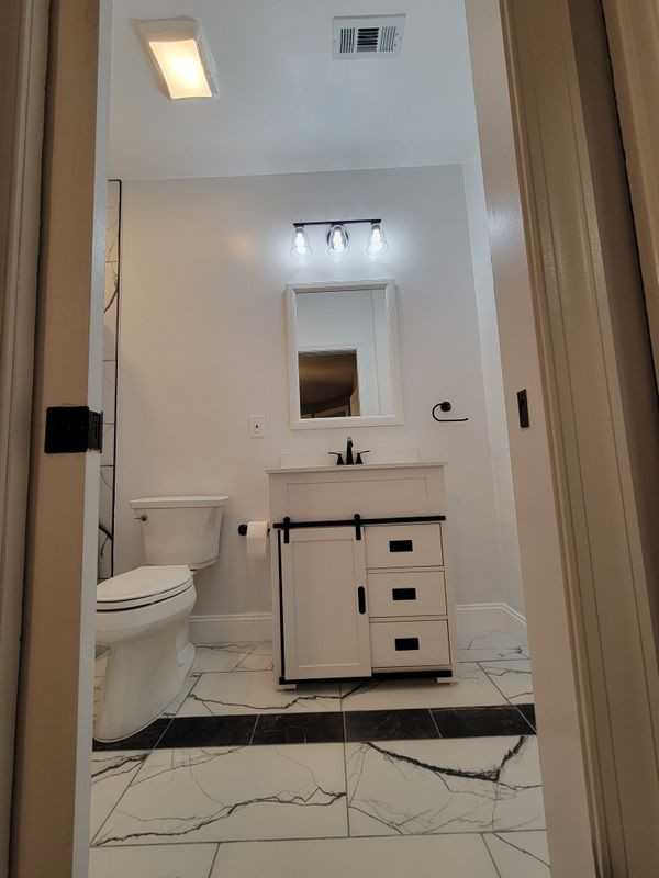 138 Rhode Island Ave Nw ##A - Photo 2 of 3