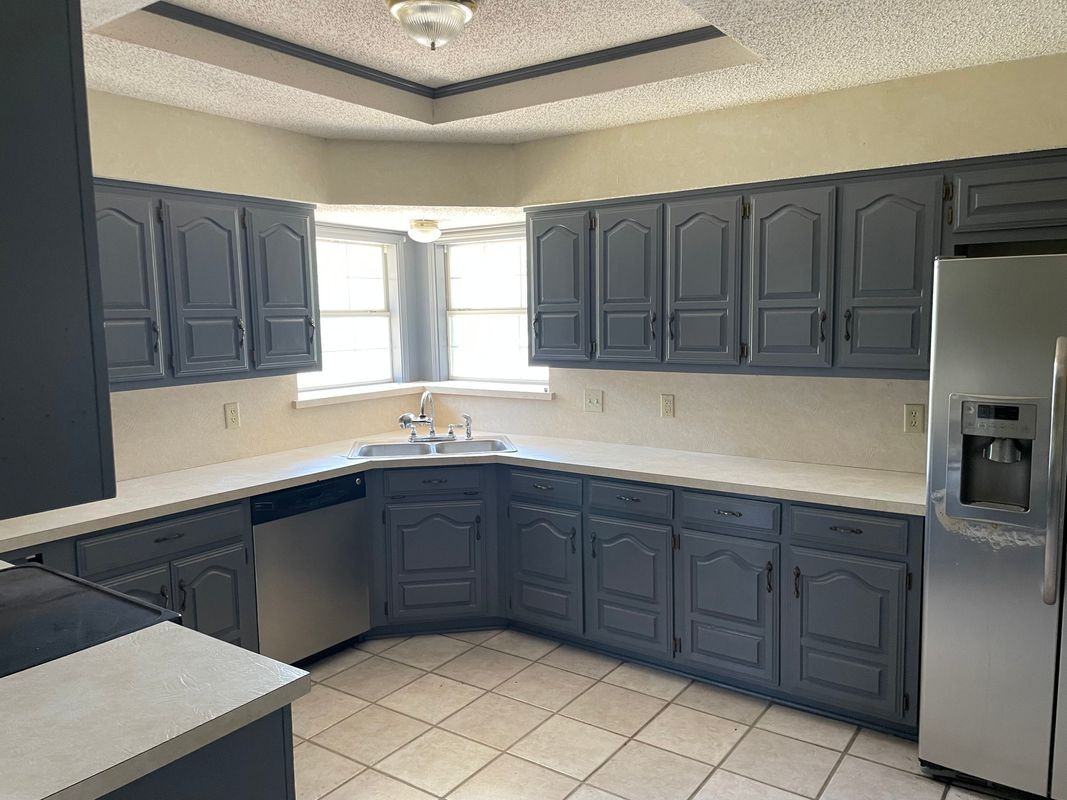 932 Valley View Ave - Photo 5 of 13