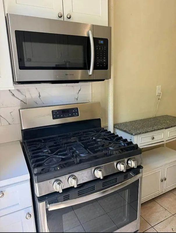 1115 Dorchester Rd ##3g - Photo 2 of 11