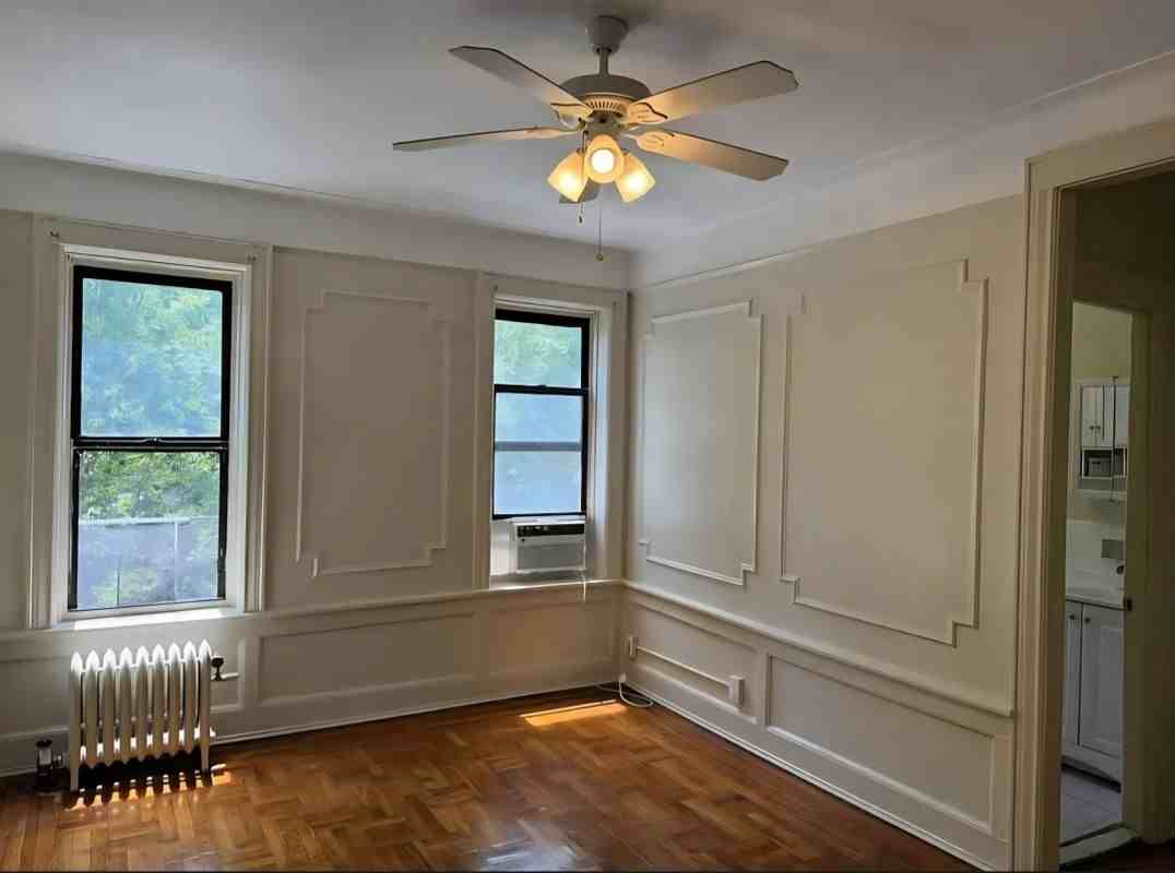 1115 Dorchester Rd ##3g - Photo 3 of 11