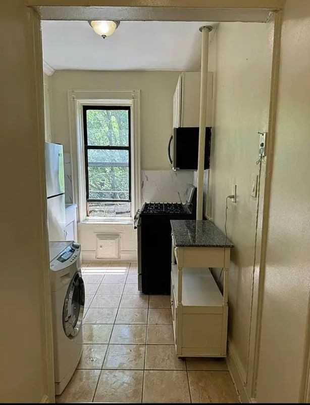 1115 Dorchester Rd ##3g - Photo 6 of 11
