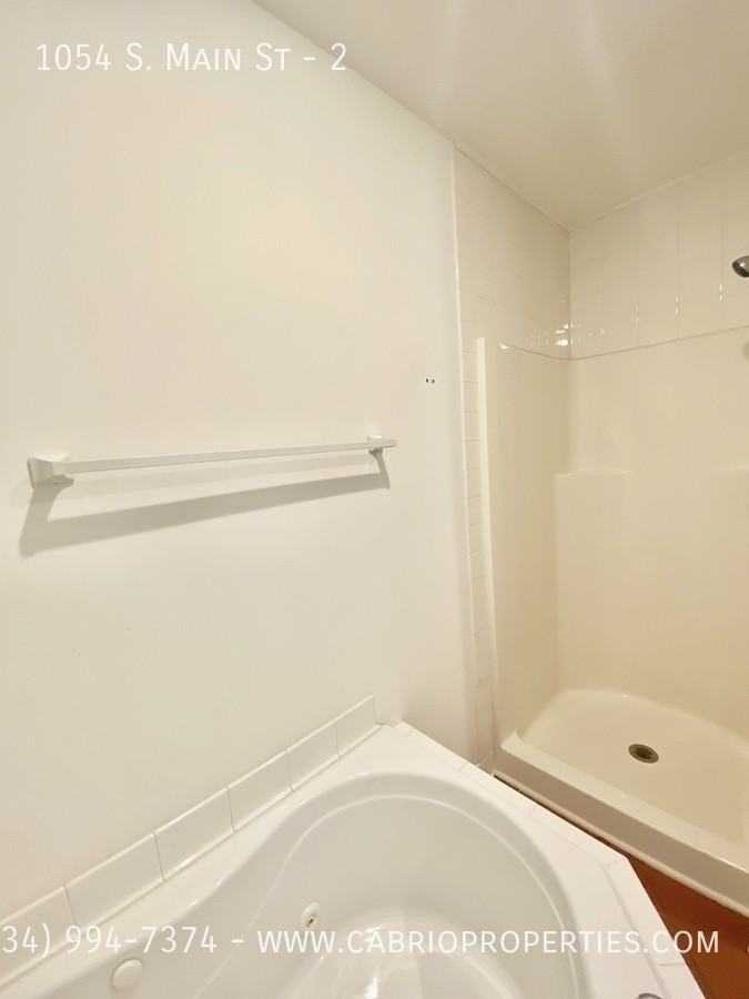 1054 S. Main - Photo 5 of 19