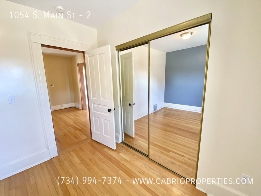 1054 S. Main - Photo 7 of 19
