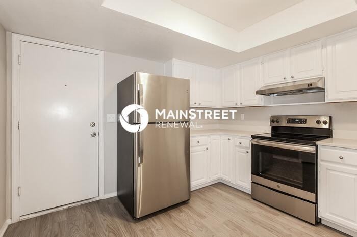 526 E Utopia Rd - Photo 6 of 16