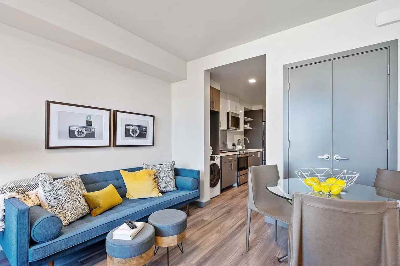 235 Valencia Street - Photo 3 of 11