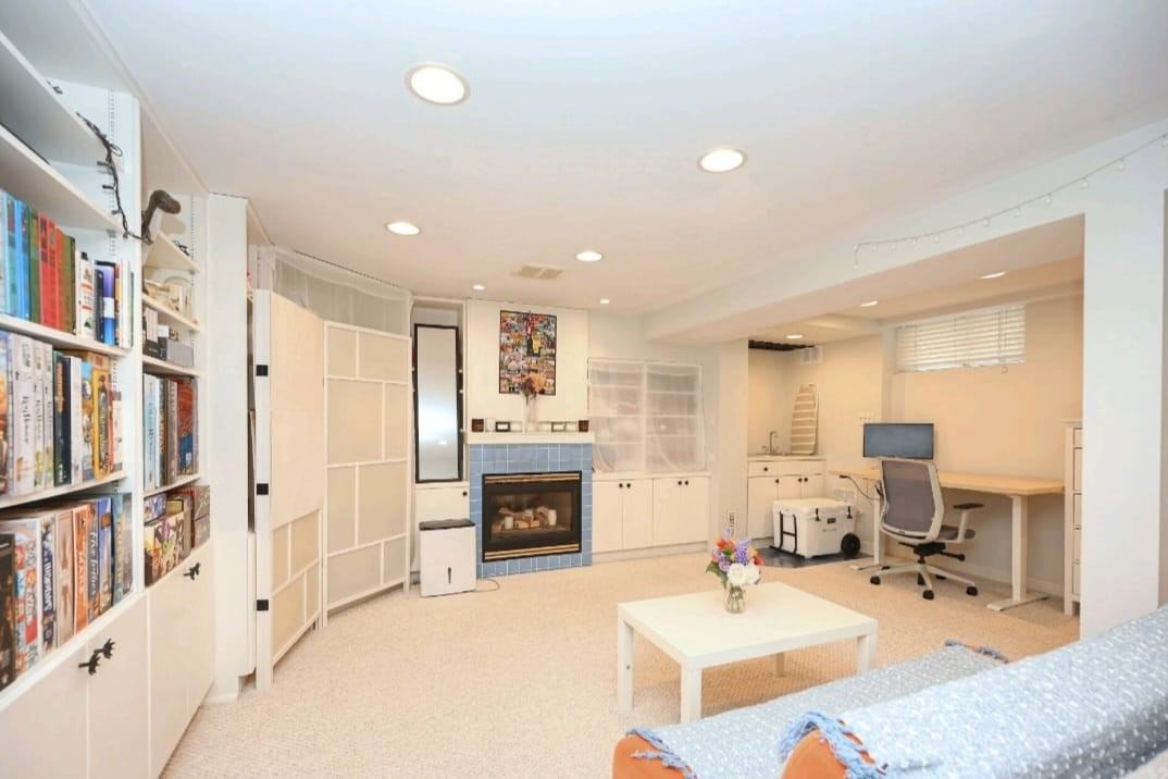 3317 Carillion Avenue - Photo 4 of 9