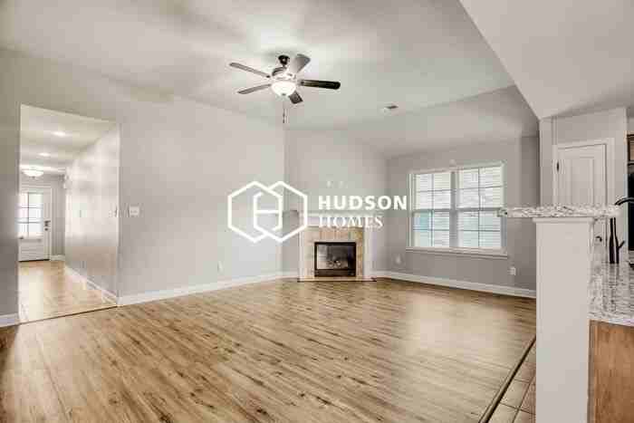 7902 Hemlock Dr - Photo 5 of 26