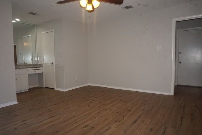 4704 Aspen Way - Photo 6 of 13