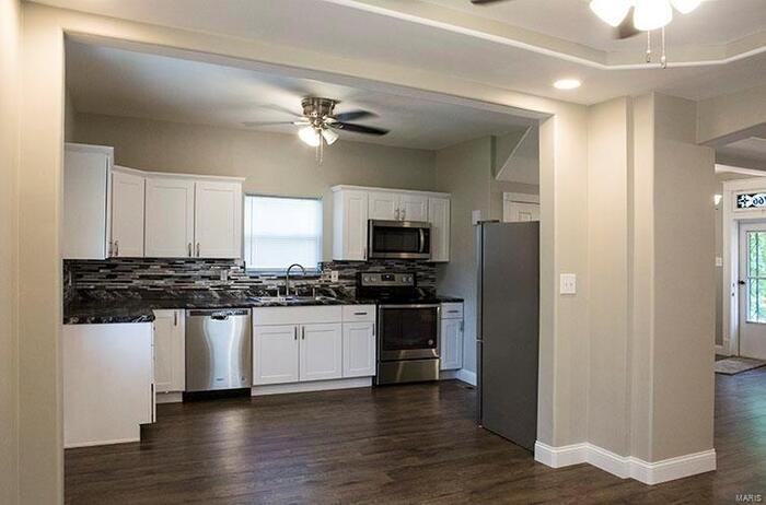 4766 Dahlia Ave - Photo 7 of 25