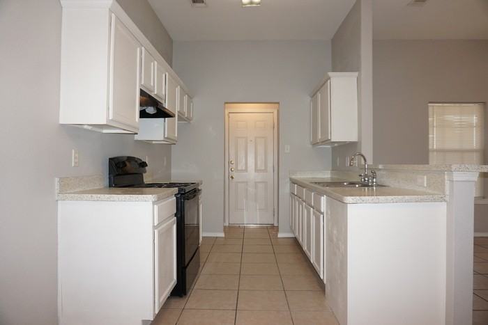 7817 Novella Dr - Photo 5 of 11