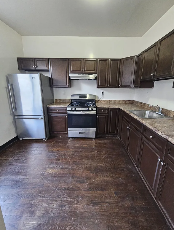 611 Clinton Ave #101 - Photo 6 of 11