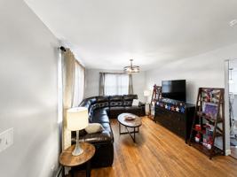 featured image of 707 N Main St #707