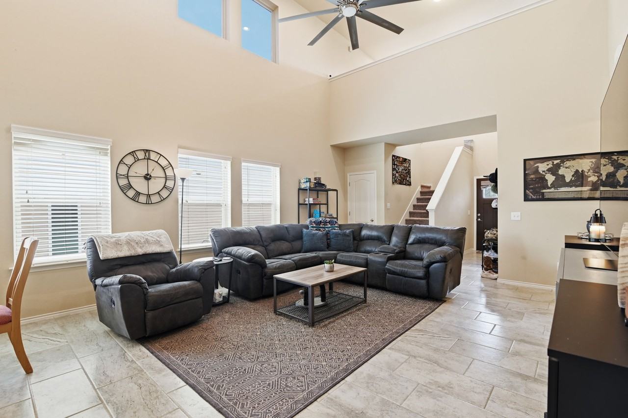 8318 Prickly Oak #NA - Photo 3 of 20