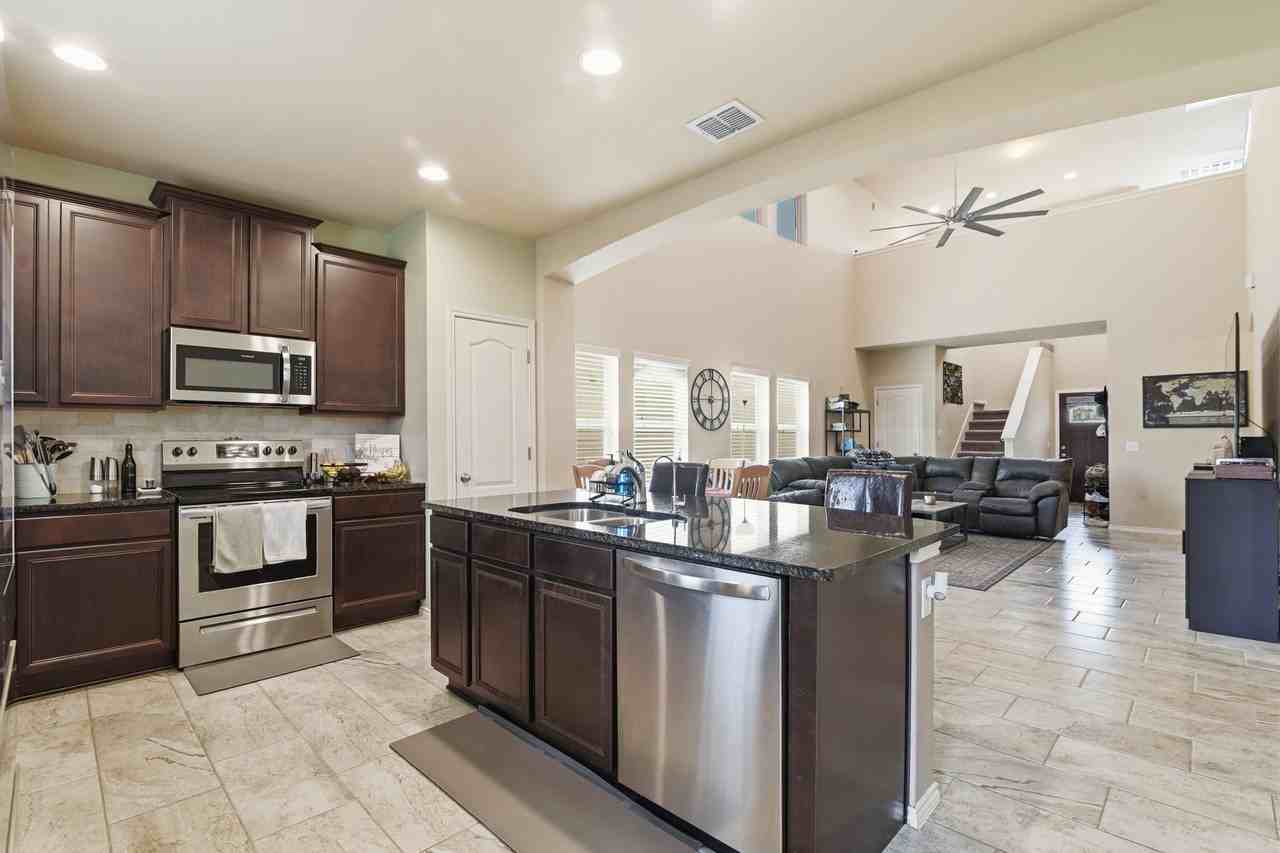 8318 Prickly Oak #NA - Photo 7 of 20