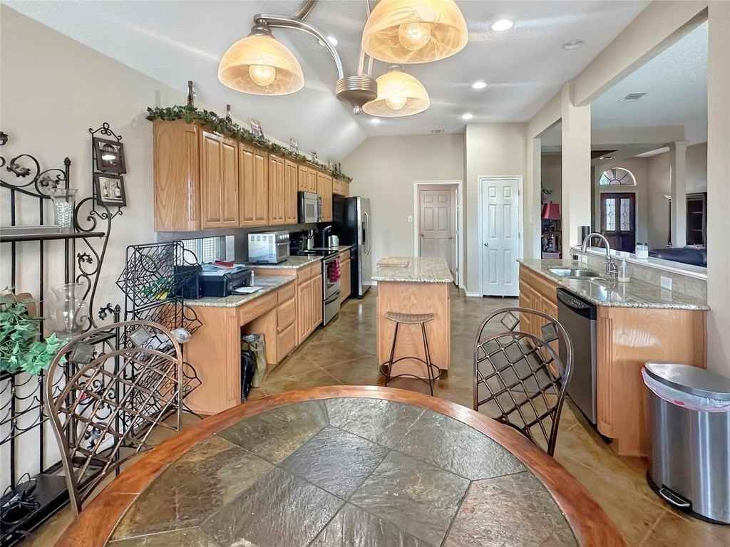 10717 Greenview Ct #NA - Photo 2 of 27