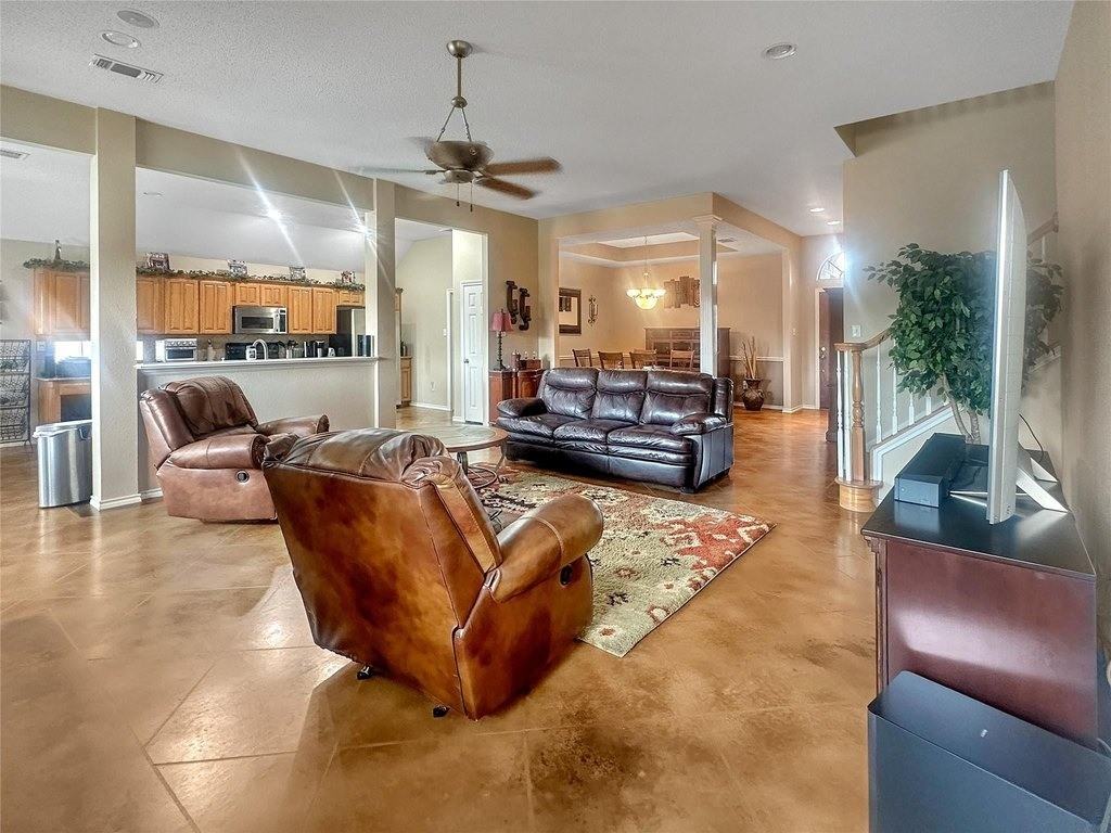 10717 Greenview Ct #NA - Photo 4 of 27